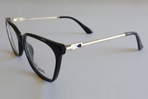 Casa359 C1 Shiny Black